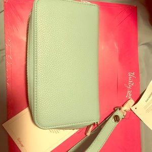 NWT Thirty One Turquoise wallet and wrist strap